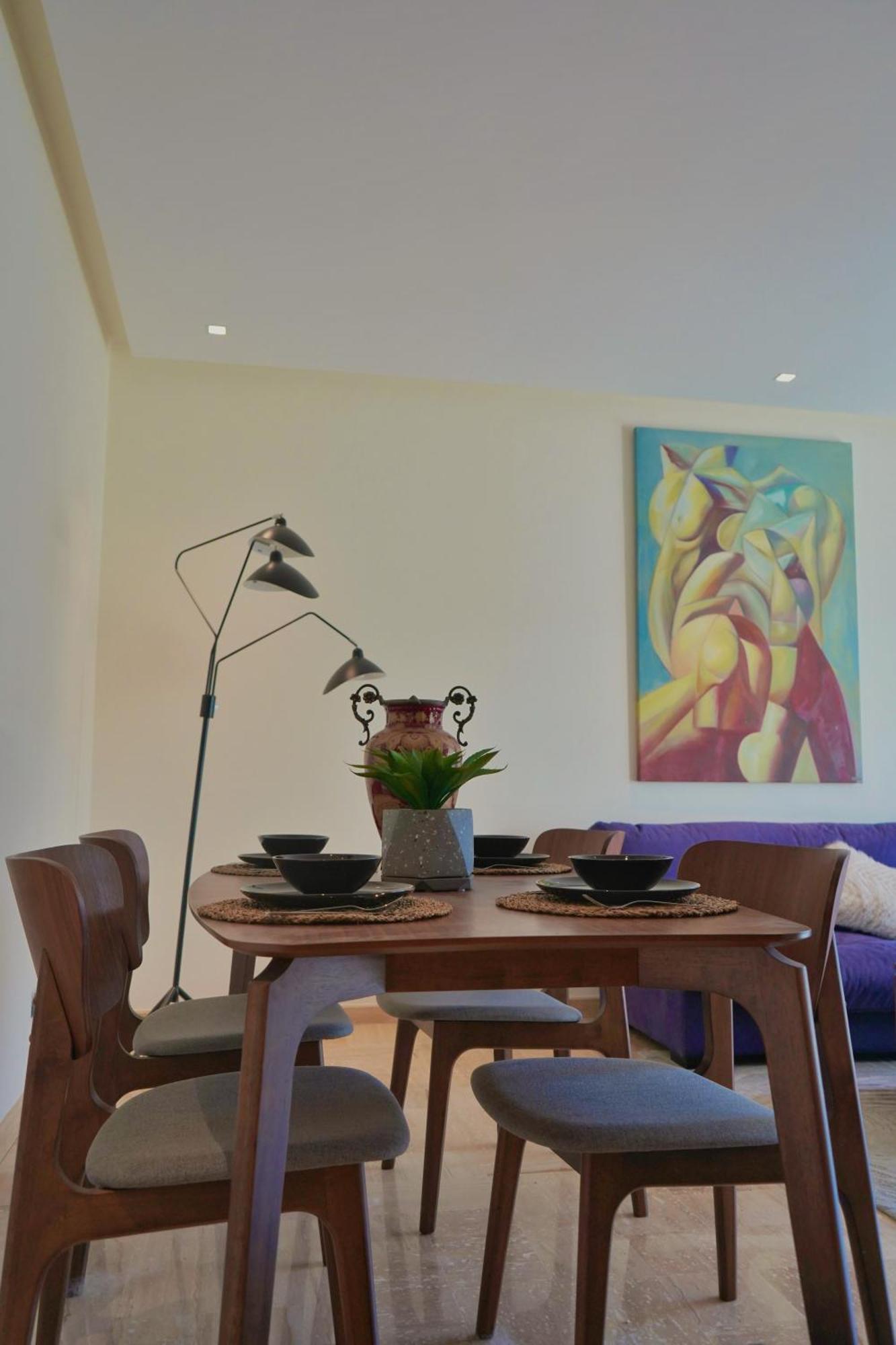Stylish Luxe Finance City! Apartment