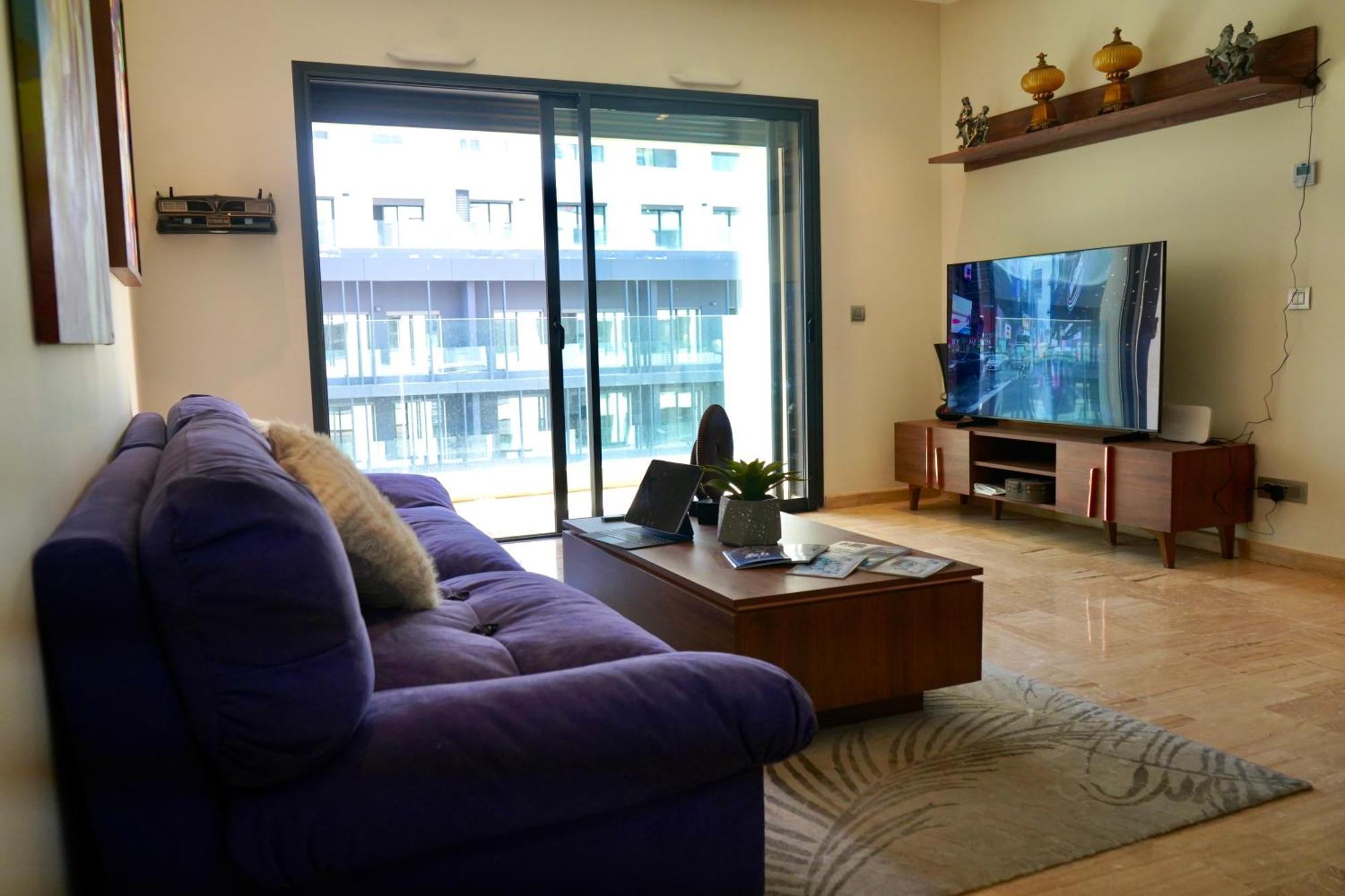 Stylish Luxe Finance City! Apartment
